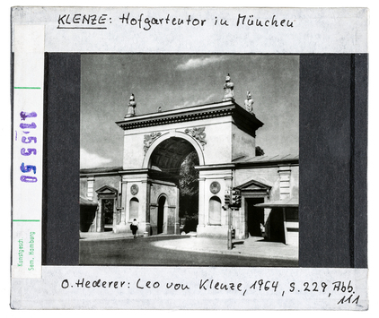 Vorschaubild München: Hofgartentor. Klenze 